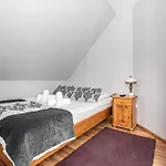 Bed & Breakfast U Baranow 3*